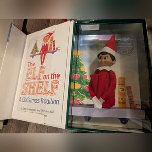 New Elf on the Shelf Christmas Tradition Set